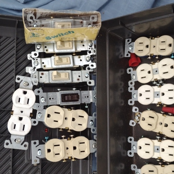 Assorted Electrical Outlet and Switch Lot NWT - Picture 4 of 6